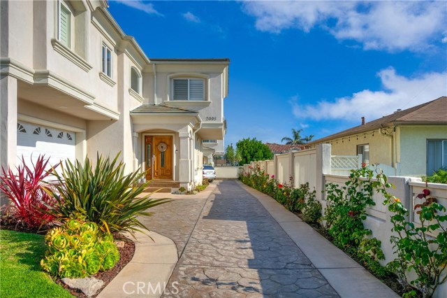 2005 Plant Avenue, Redondo Beach, California 90278, 4 Bedrooms Bedrooms, ,2 BathroomsBathrooms,Residential,Sold,Plant,SB20174146