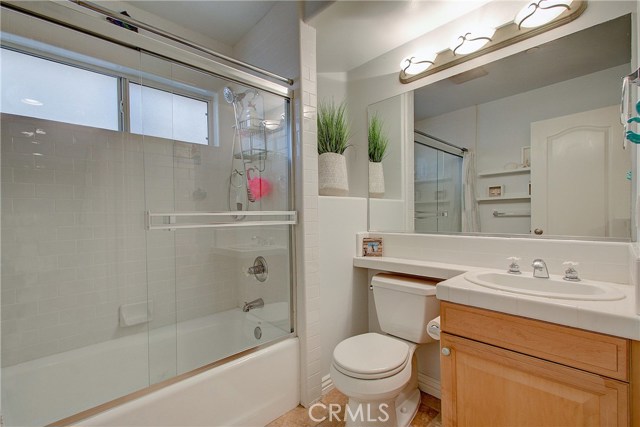 2513 Mathews Avenue, Redondo Beach, California 90278, 4 Bedrooms Bedrooms, ,3 BathroomsBathrooms,Residential,Sold,Mathews,SB20051919
