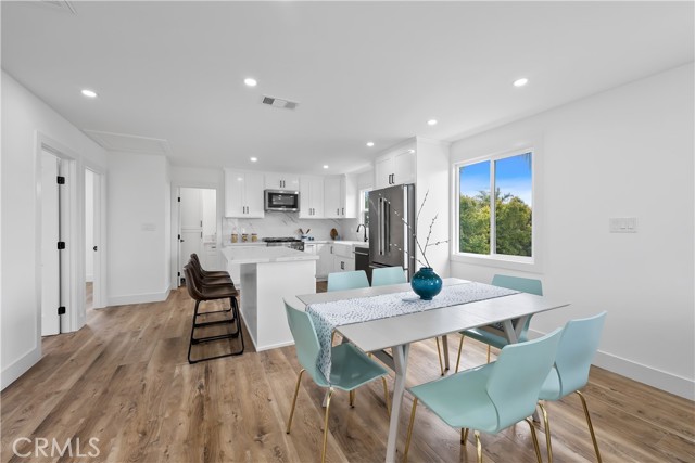 2406 Ripley Avenue, Redondo Beach, California 90278, 3 Bedrooms Bedrooms, ,2 BathroomsBathrooms,Residential,Sold,Ripley,SB21143037