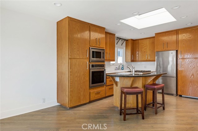 3309 Bayview Drive, Manhattan Beach, California 90266, 3 Bedrooms Bedrooms, ,3 BathroomsBathrooms,Residential,Sold,Bayview,SB20235849