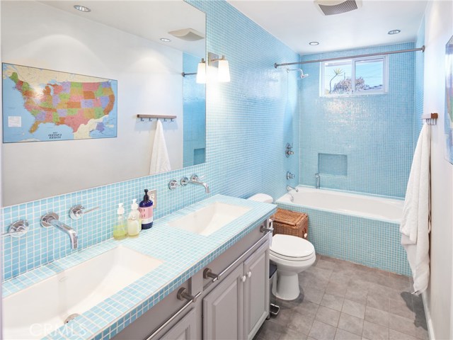 4 Bed Home for Sale in El Segundo, California