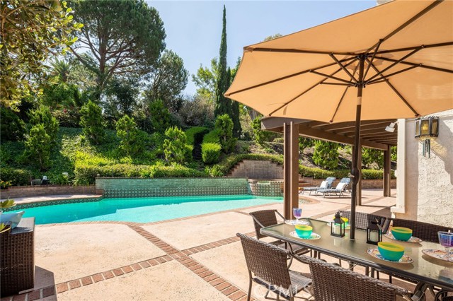 12 Latigo Lane, Rolling Hills Estates, California 90274, 4 Bedrooms Bedrooms, ,3 BathroomsBathrooms,Residential,Sold,Latigo,SB20204077