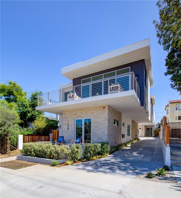 102 Prospect Avenue, Redondo Beach, California 90277, 3 Bedrooms Bedrooms, ,1 BathroomBathrooms,Residential,Sold,Prospect,SB19223229