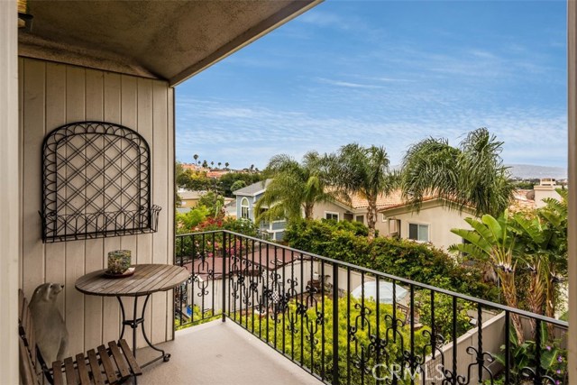 831 Maria Avenue, Redondo Beach, California 90277, 3 Bedrooms Bedrooms, ,3 BathroomsBathrooms,Residential,Sold,Maria,SB17115369