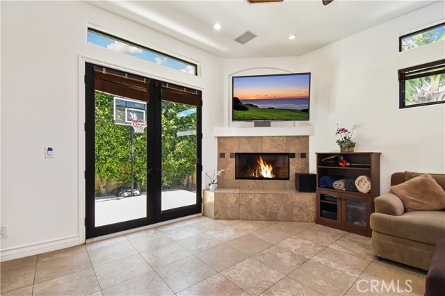 2612 Poinsettia Avenue, Manhattan Beach, California 90266, 5 Bedrooms Bedrooms, ,5 BathroomsBathrooms,Residential,Sold,Poinsettia,SB20134895