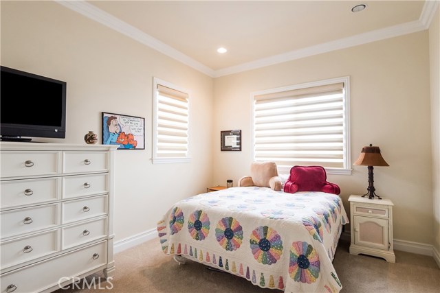 2012 Robinson Street, Redondo Beach, California 90278, 5 Bedrooms Bedrooms, ,3 BathroomsBathrooms,Residential,Sold,Robinson,SB18078924