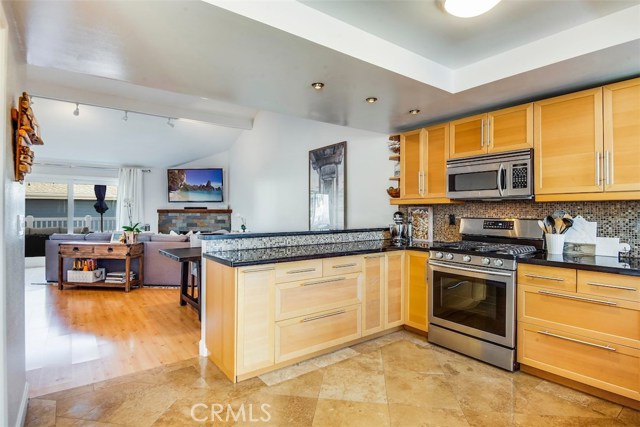 710 Guadalupe Avenue, Redondo Beach, California 90277, 2 Bedrooms Bedrooms, ,1 BathroomBathrooms,Residential,Sold,Guadalupe,SB19016726