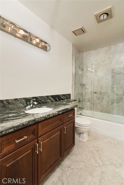 420 Esplanade, Redondo Beach, California 90277, 3 Bedrooms Bedrooms, ,2 BathroomsBathrooms,Residential,Sold,Esplanade,SB17257149