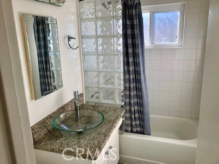 807 Lilienthal Lane, Redondo Beach, California 90278, 7 Bedrooms Bedrooms, ,4 BathroomsBathrooms,Residential,Sold,Lilienthal,SW19214805