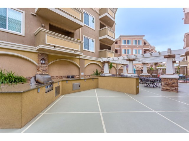 2750 Artesia Boulevard, Redondo Beach, California 90278, 1 Bedroom Bedrooms, ,1 BathroomBathrooms,Residential,Sold,Artesia,SB20060310