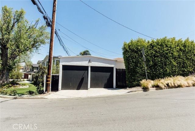 2801 Valley Drive, Manhattan Beach, California 90266, 2 Bedrooms Bedrooms, ,1 BathroomBathrooms,Residential,Sold,Valley,SB21130648