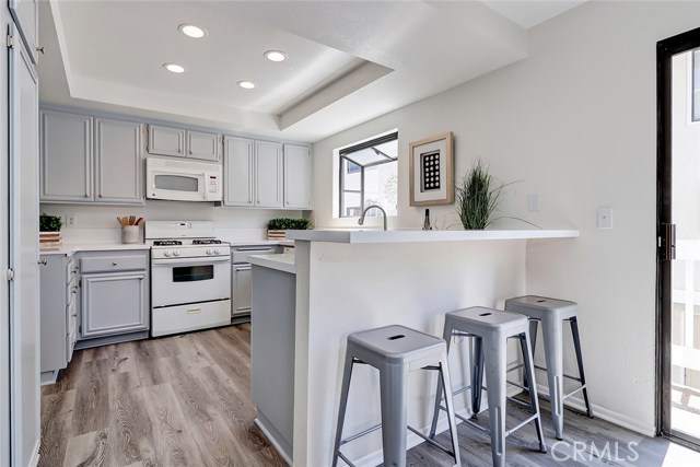 1916 Rockefeller Lane, Redondo Beach, California 90278, 3 Bedrooms Bedrooms, ,2 BathroomsBathrooms,Residential,Sold,Rockefeller,SB20073261