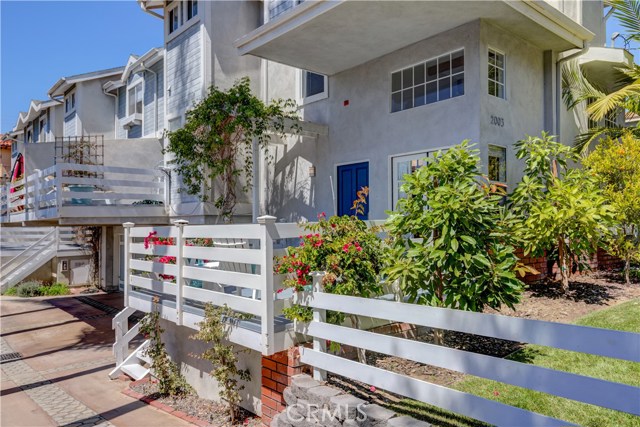 2003 Mathews Avenue, Redondo Beach, California 90278, 3 Bedrooms Bedrooms, ,2 BathroomsBathrooms,Residential,Sold,Mathews,SB20131644