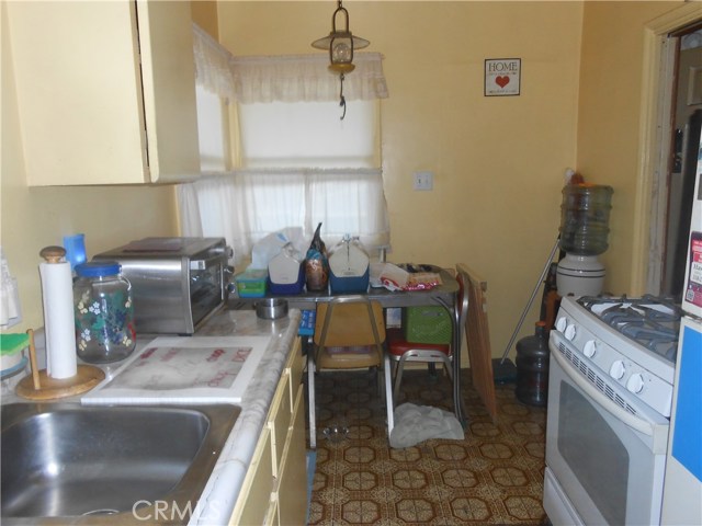  Income Home for Sale in Hawthorne, California