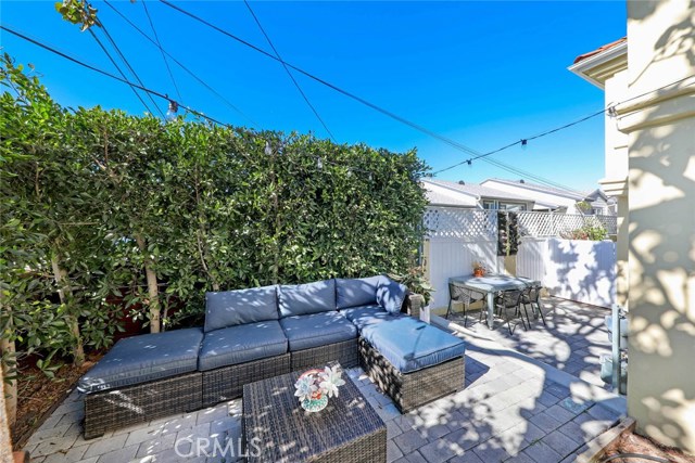 2803 Blossom Lane, Redondo Beach, California 90278, 4 Bedrooms Bedrooms, ,2 BathroomsBathrooms,Residential,Sold,Blossom,OC20238591