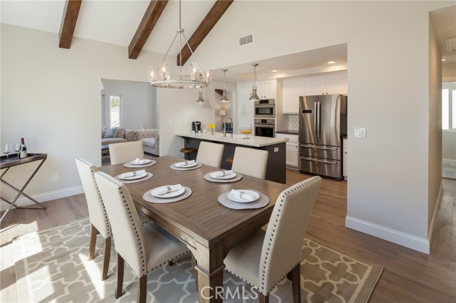 527 Maria Avenue, Redondo Beach, California 90277, 3 Bedrooms Bedrooms, ,2 BathroomsBathrooms,Residential,Sold,Maria,TR17109410