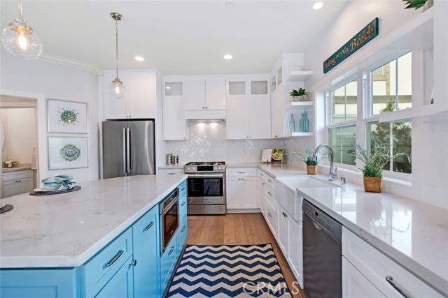 2115 Robinson Street, Redondo Beach, California 90278, 3 Bedrooms Bedrooms, ,2 BathroomsBathrooms,Residential,Sold,Robinson,IN18246966