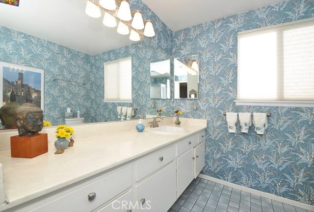 28520 Meadowmist Drive, Rancho Palos Verdes, California 90275, 3 Bedrooms Bedrooms, ,1 BathroomBathrooms,Residential,Sold,Meadowmist Drive,PV17261622