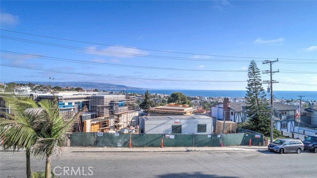 919 1st Street, Manhattan Beach, California 90266, 3 Bedrooms Bedrooms, ,2 BathroomsBathrooms,Residential,Sold,1st,SB17170070