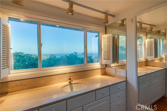 1 Limetree Lane, Rancho Palos Verdes, California 90275, 2 Bedrooms Bedrooms, ,2 BathroomsBathrooms,Residential,Sold,Limetree,PV17071423