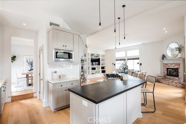 653 26th Street, Manhattan Beach, California 90266, 5 Bedrooms Bedrooms, ,3 BathroomsBathrooms,Residential,Sold,26th,SB20212794