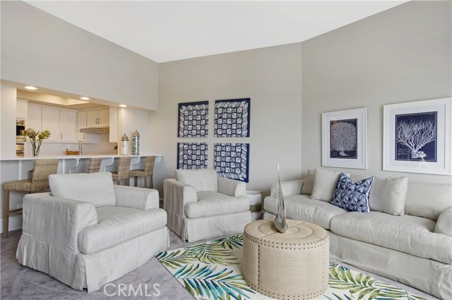 653 Manhattan Beach Boulevard, Manhattan Beach, California 90266, 2 Bedrooms Bedrooms, ,2 BathroomsBathrooms,Residential,Sold,Manhattan Beach,SB19095125