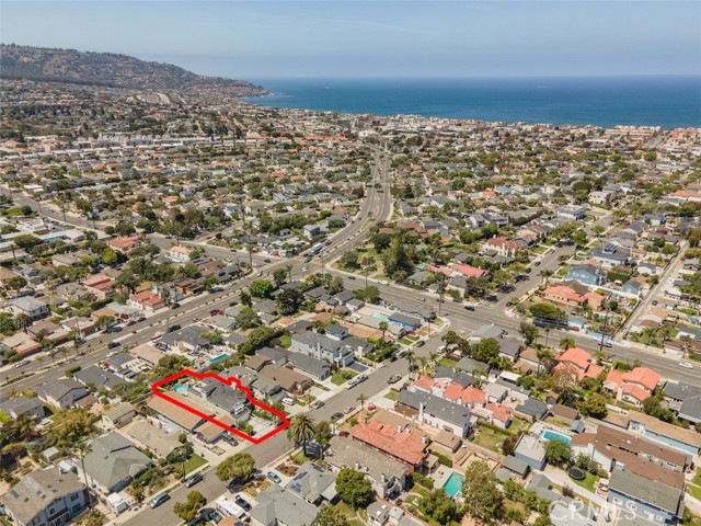 1038 Avenue D, Redondo Beach, California 90277, 5 Bedrooms Bedrooms, ,4 BathroomsBathrooms,Residential,Sold,Avenue D,PV21115047