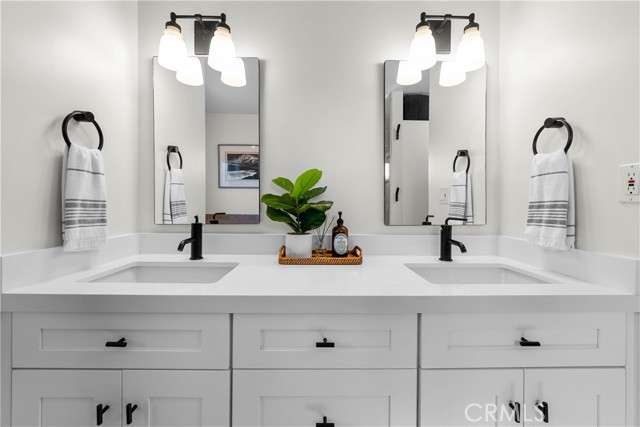 1713 23rd Street, Manhattan Beach, California 90266, 4 Bedrooms Bedrooms, ,3 BathroomsBathrooms,Residential,Sold,23rd,SB21174106