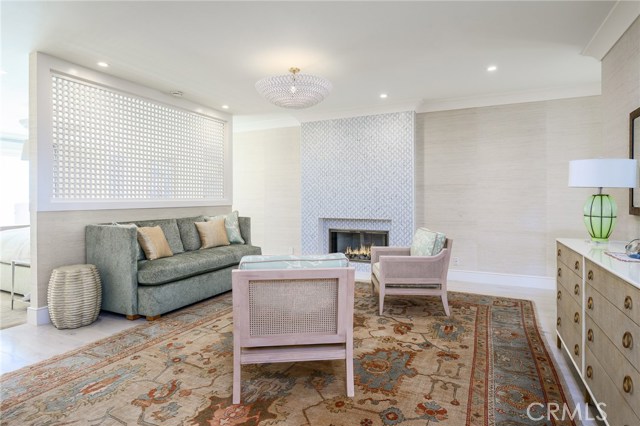 Master Bedroom Sitting area