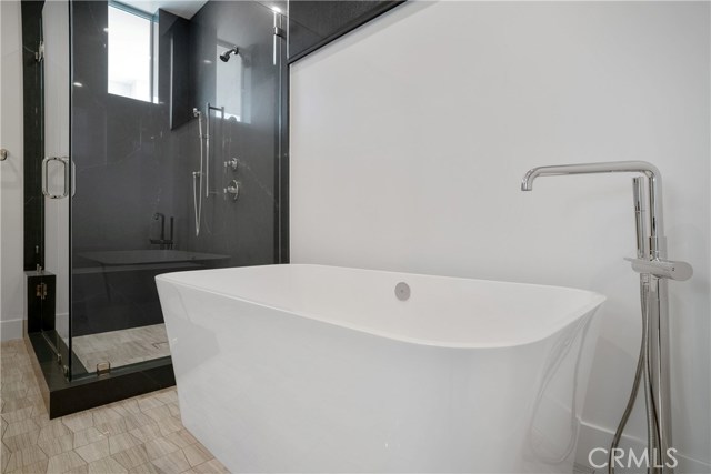 221 1st Street, Manhattan Beach, California 90266, 3 Bedrooms Bedrooms, ,3 BathroomsBathrooms,Residential,Sold,1st,SB19034815