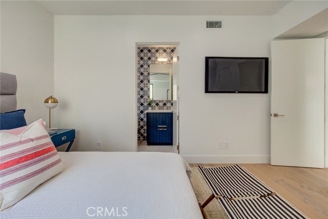 124 39th Street, Manhattan Beach, California 90266, 3 Bedrooms Bedrooms, ,2 BathroomsBathrooms,Residential,Sold,39th,SB20089804