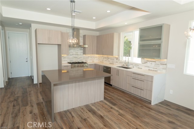 2013 Voorhees Avenue, Redondo Beach, California 90278, 4 Bedrooms Bedrooms, ,3 BathroomsBathrooms,Residential,Sold,Voorhees,SB18083420