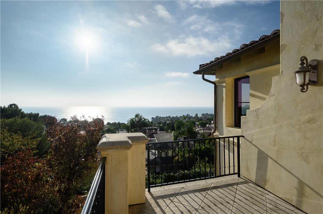 7321 Lunada Vista, Rancho Palos Verdes, California 90275, 5 Bedrooms Bedrooms, ,4 BathroomsBathrooms,Residential,Sold,Lunada Vista,SB20192289