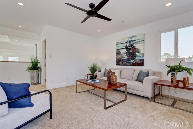 1728 Steinhart Avenue, Redondo Beach, California 90278, 4 Bedrooms Bedrooms, ,3 BathroomsBathrooms,Residential,Sold,Steinhart,SB18227946