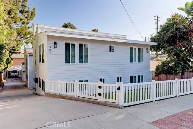 1902 Grant Avenue, Redondo Beach, California 90278, 3 Bedrooms Bedrooms, ,1 BathroomBathrooms,Residential,Sold,Grant,SB20158972 1902 Grant Avenue, Redondo Beach, California 90278, 3 Bedrooms Bedrooms, ,1 BathroomBathrooms,Residential,Sold,Grant,SB20158972