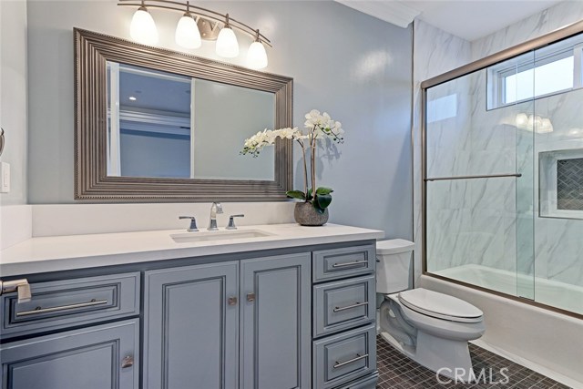 404 Lucia, Redondo Beach, California 90277, 4 Bedrooms Bedrooms, ,3 BathroomsBathrooms,Residential,Sold,Lucia,SB17221767