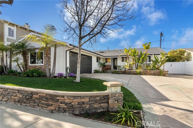 5911 Finecrest Drive, Rancho Palos Verdes, California 90275, 4 Bedrooms Bedrooms, ,2 BathroomsBathrooms,Residential,Sold,Finecrest,PV21034534