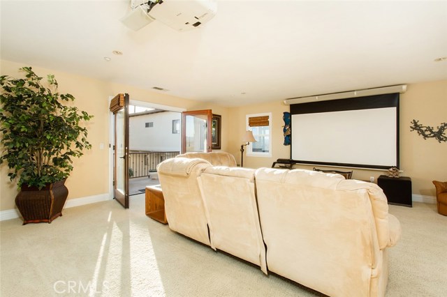 502 Juanita Avenue, Redondo Beach, California 90277, 3 Bedrooms Bedrooms, ,2 BathroomsBathrooms,Residential,Sold,Juanita,OC17042114