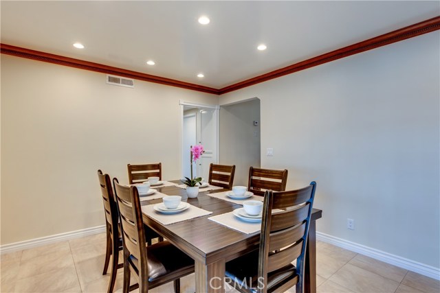 600 Faye Lane, Redondo Beach, California 90277, 5 Bedrooms Bedrooms, ,1 BathroomBathrooms,Residential,Sold,Faye,SB19183101