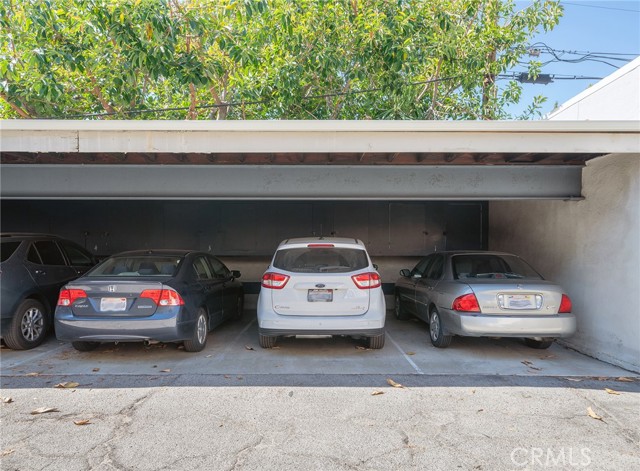 1 Bed Home for Sale in Los Feliz, California