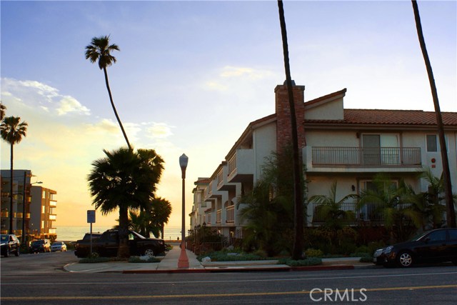 1219 Catalina Avenue, Redondo Beach, California 90277, 4 Bedrooms Bedrooms, ,4 BathroomsBathrooms,Residential,Sold,Catalina,SB17109861