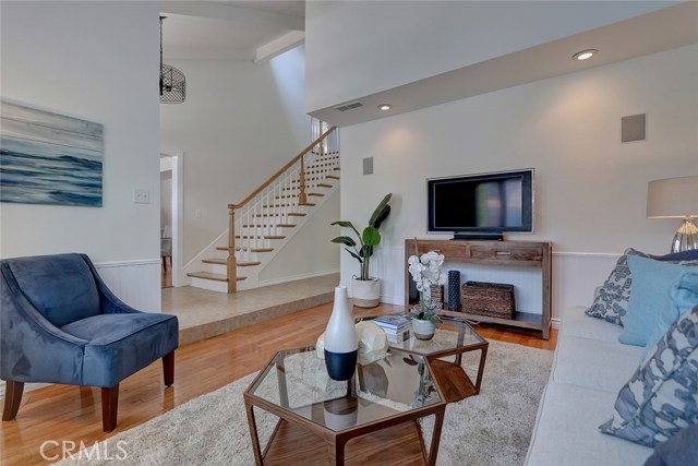 2011 Dufour Avenue, Redondo Beach, California 90278, 3 Bedrooms Bedrooms, ,2 BathroomsBathrooms,Residential,Sold,Dufour,SB19170584