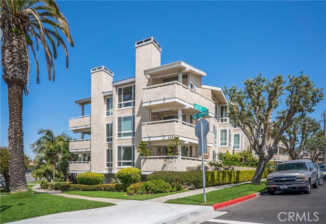 428 Esplanade, Redondo Beach, California 90277, 3 Bedrooms Bedrooms, ,2 BathroomsBathrooms,Residential,Sold,Esplanade,SB18127217