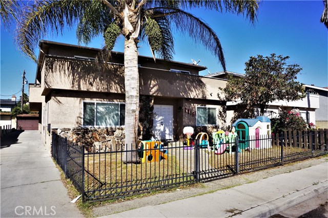 2215 Voorhees Avenue, Redondo Beach, California 90278, ,Residential Income,Sold,Voorhees,SB19183305