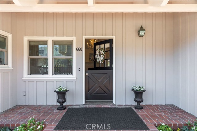 668 36th Street, Manhattan Beach, California 90266, 3 Bedrooms Bedrooms, ,2 BathroomsBathrooms,Residential,Sold,36th,SB21007690