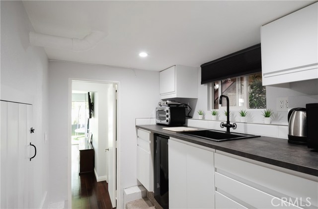 1510 Harper Avenue, Redondo Beach, California 90278, 4 Bedrooms Bedrooms, ,3 BathroomsBathrooms,Residential,Sold,Harper,SB20094082