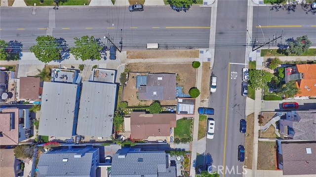 201 Juanita Avenue, Redondo Beach, California 90277, 2 Bedrooms Bedrooms, ,1 BathroomBathrooms,Residential,Sold,Juanita,OC17151838