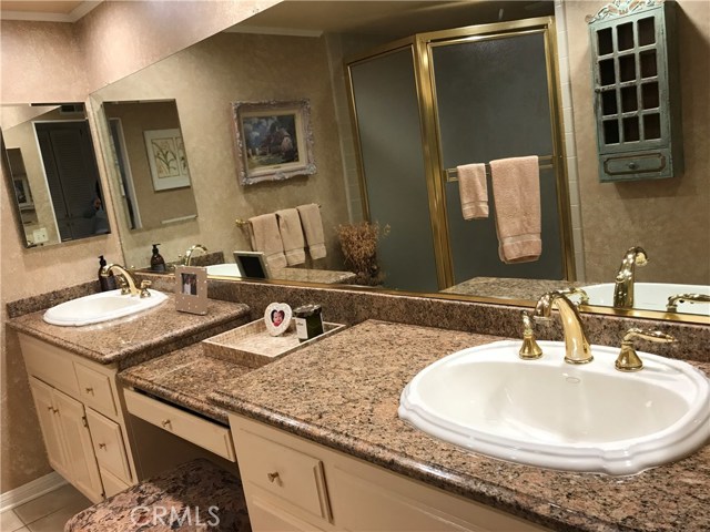 37 Oaktree Lane, Rolling Hills Estates, California 90274, 2 Bedrooms Bedrooms, ,3 BathroomsBathrooms,Residential,Sold,Oaktree,PV17081365
