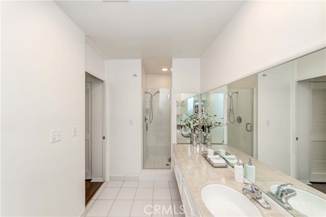 1 Bed Home for Sale in Beverly Hills, California
