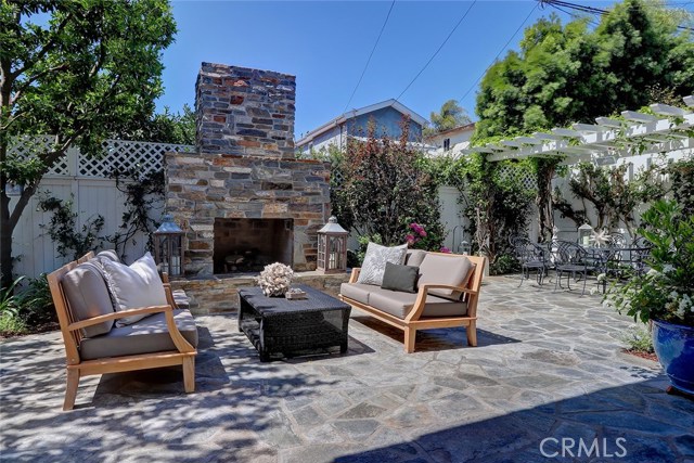 3201 Pine Avenue, Manhattan Beach, California 90266, 5 Bedrooms Bedrooms, ,3 BathroomsBathrooms,Residential,Sold,Pine,SB19035118